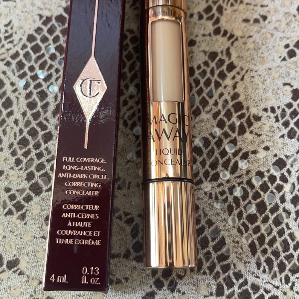 🎉Sale🎉 Charlotte Tilbury Magic Away Concealer